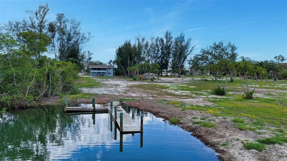 6664 & 6660 & 6670 GULF OF MEXICO DRIVE Longboat Key, FL 34228