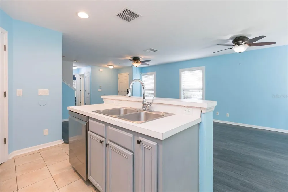 3152 ROYAL TUSCAN LANE Valrico, FL 33594