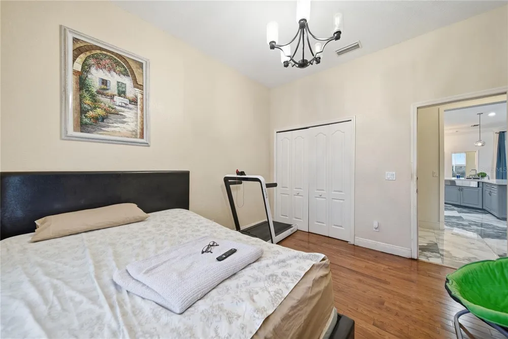 8286 97TH N ST Seminole, FL 33777