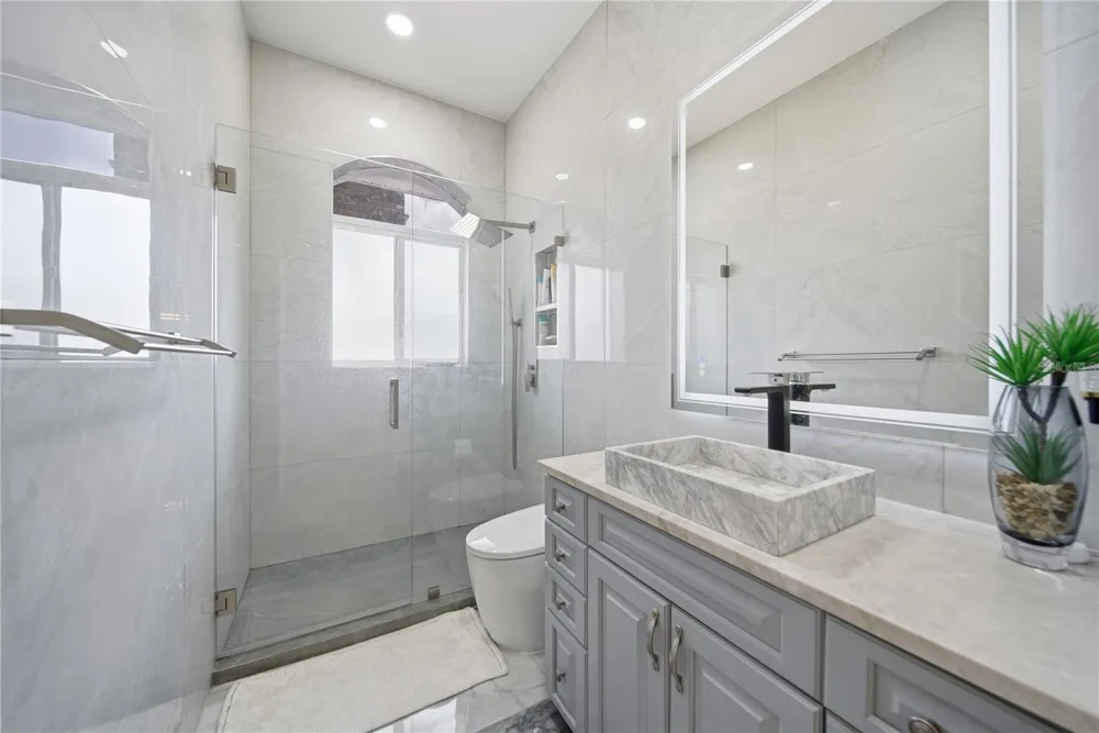 8286 97TH N ST Seminole, FL 33777