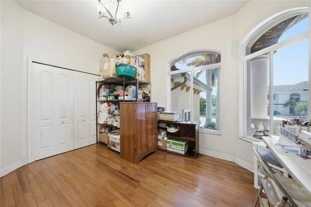 8286 97TH N ST Seminole, FL 33777
