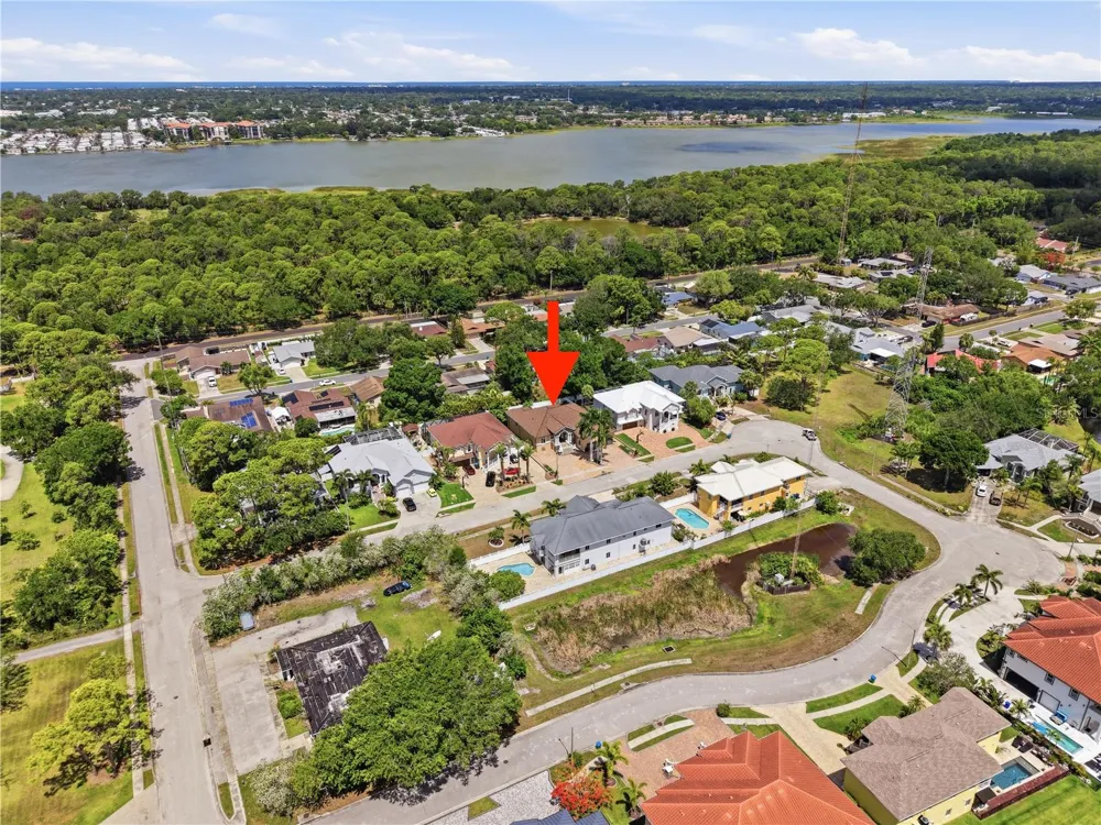 8286 97TH N ST Seminole, FL 33777