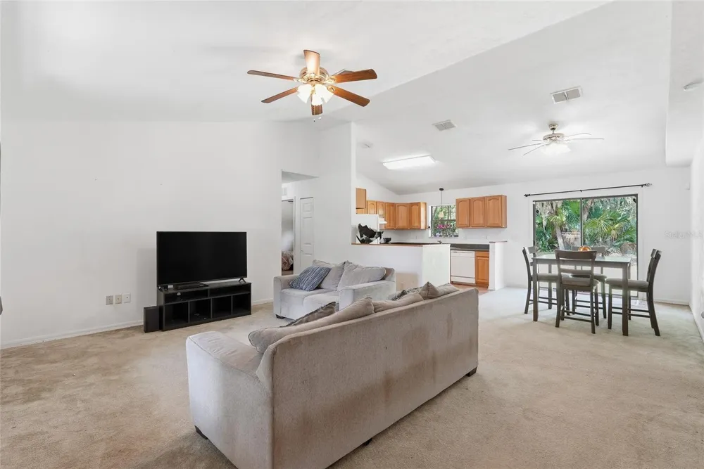 173 LITTLE ORANGE LAKE DRIVE Hawthorne, FL 32640