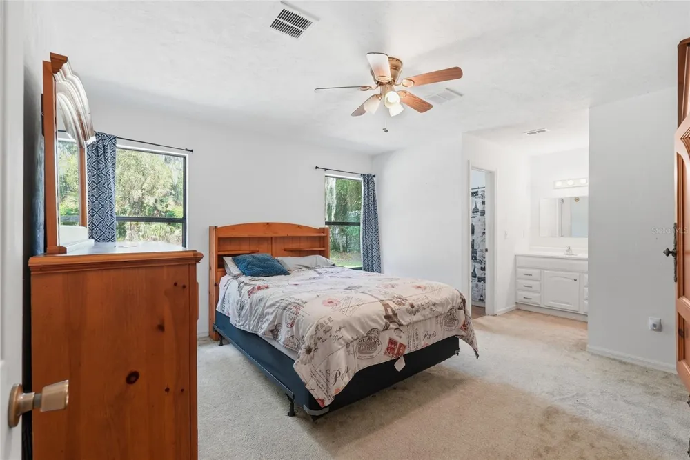173 LITTLE ORANGE LAKE DRIVE Hawthorne, FL 32640