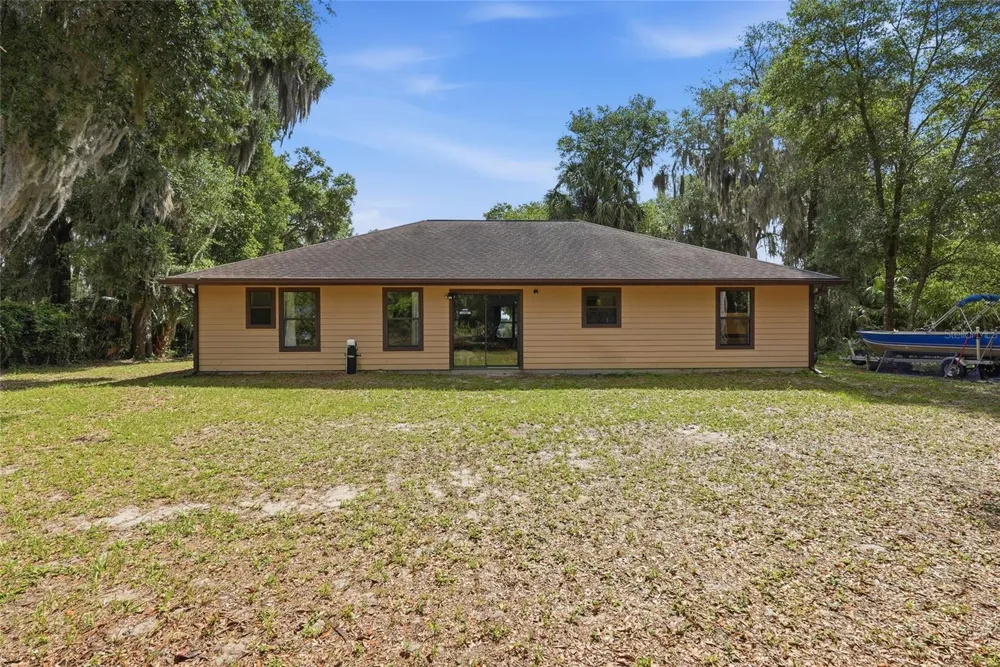 173 LITTLE ORANGE LAKE DRIVE Hawthorne, FL 32640