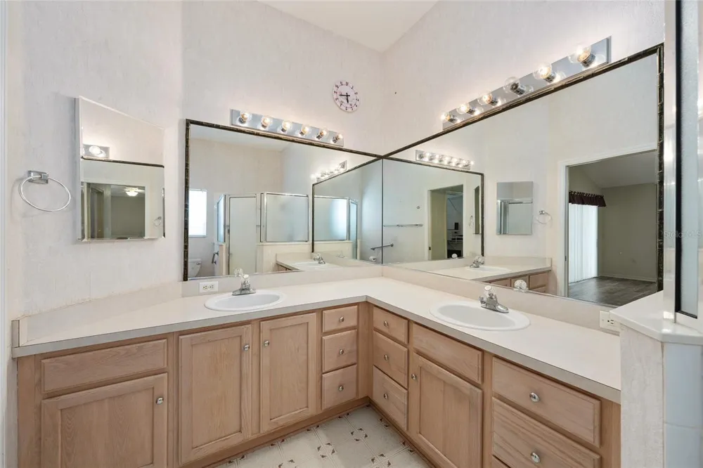 170 PALERMO PLACE Lady Lake, FL 32159