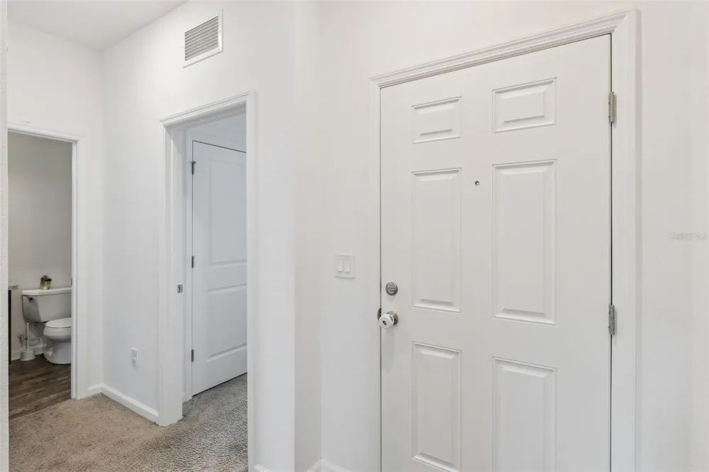 903 SHIMMERING OAKS LANE Seffner, FL 33584
