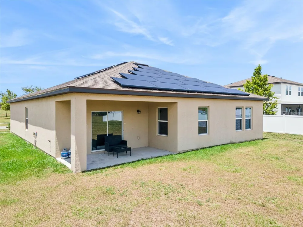 903 SHIMMERING OAKS LANE Seffner, FL 33584