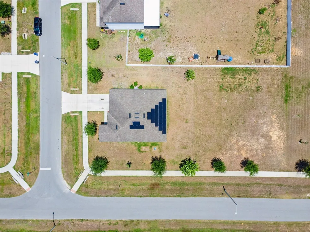 903 SHIMMERING OAKS LANE Seffner, FL 33584