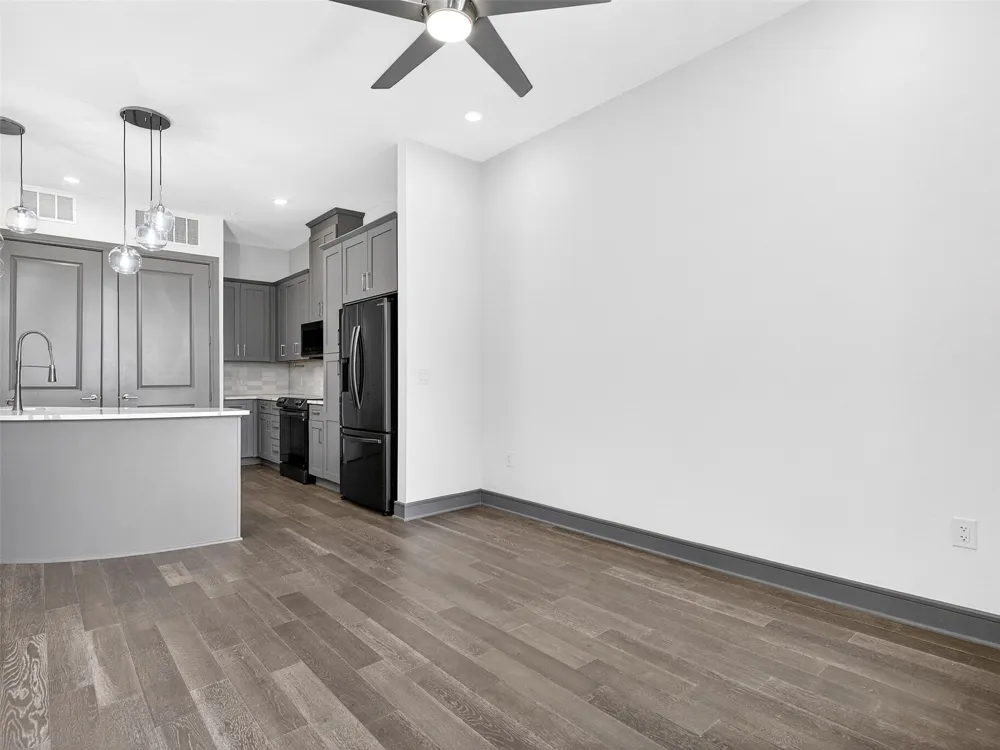 2700 Old Denton Road #3370 Carrollton, TX 75007
