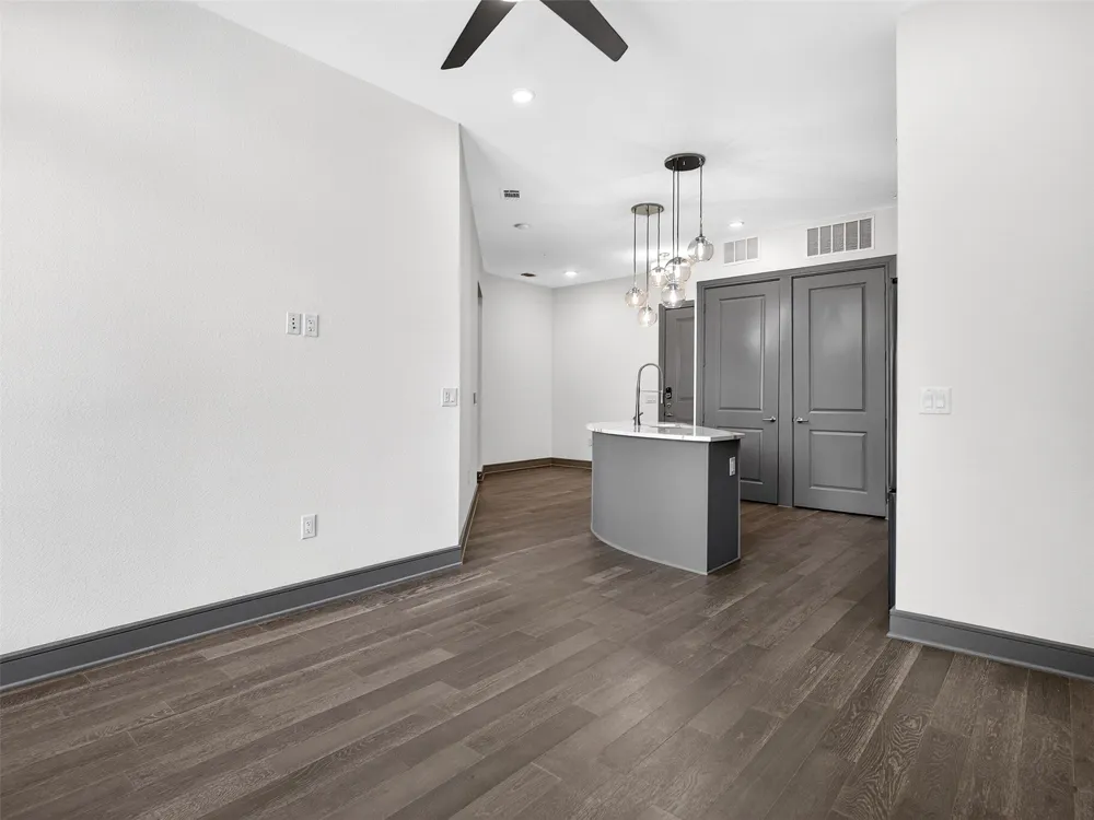 2700 Old Denton Road #3370 Carrollton, TX 75007