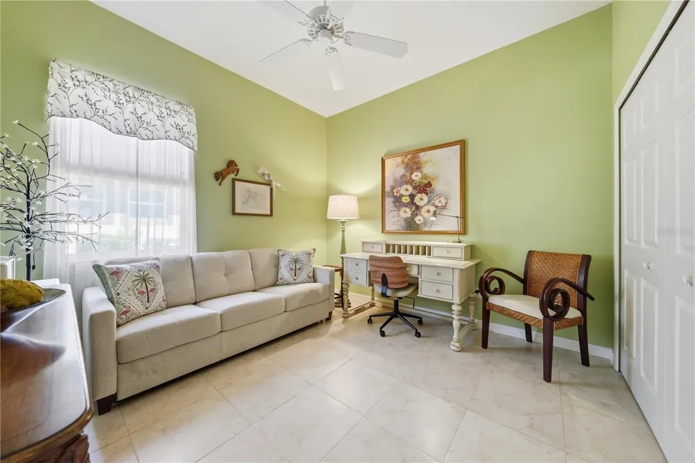 5453 GROVE MANOR Lady Lake, FL 32159