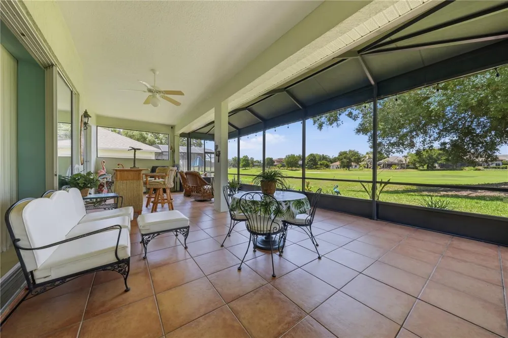 5453 GROVE MANOR Lady Lake, FL 32159