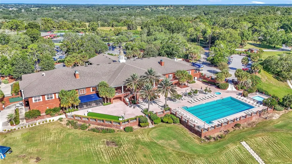 5453 GROVE MANOR Lady Lake, FL 32159