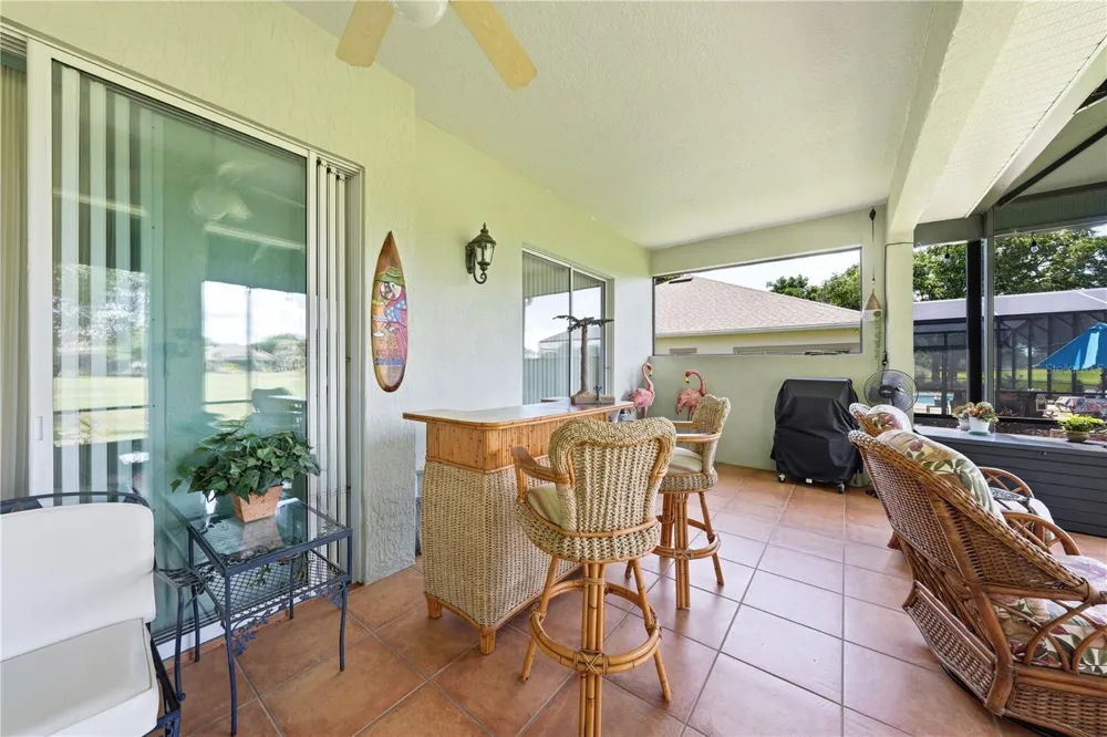 5453 GROVE MANOR Lady Lake, FL 32159