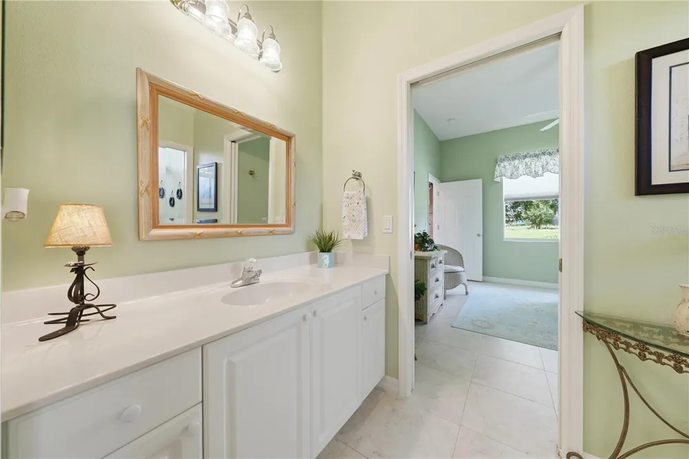 5453 GROVE MANOR Lady Lake, FL 32159