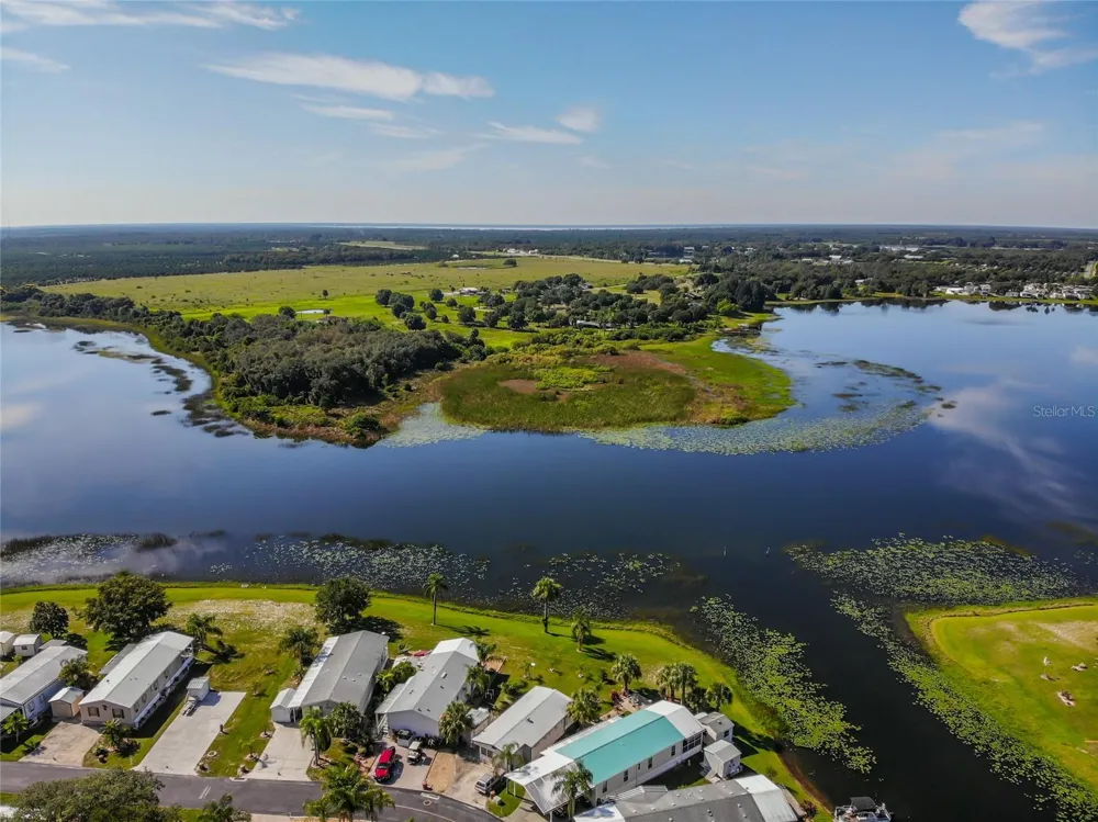 20 SILVER DOCTOR LANE Lake Wales, FL 33898