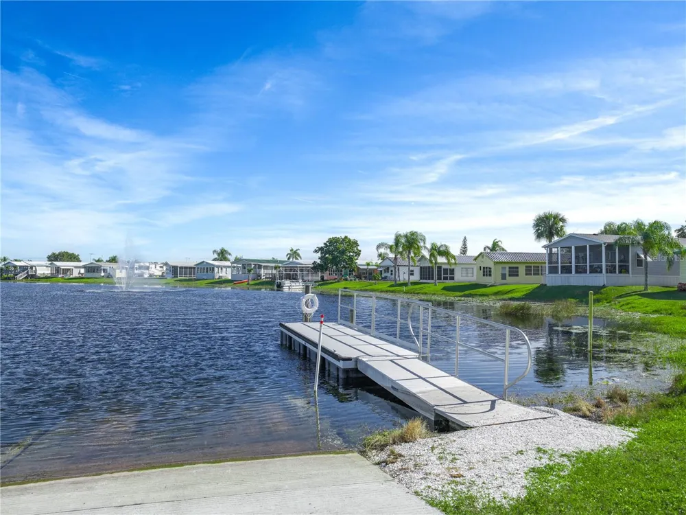 20 SILVER DOCTOR LANE Lake Wales, FL 33898
