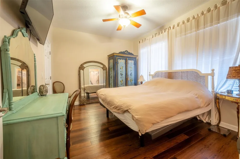 815 S FORT HARRISON AVENUE Clearwater, FL 33756