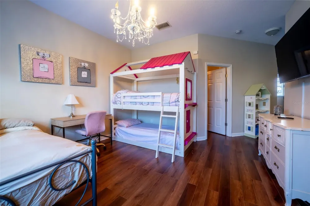 815 S FORT HARRISON AVENUE Clearwater, FL 33756
