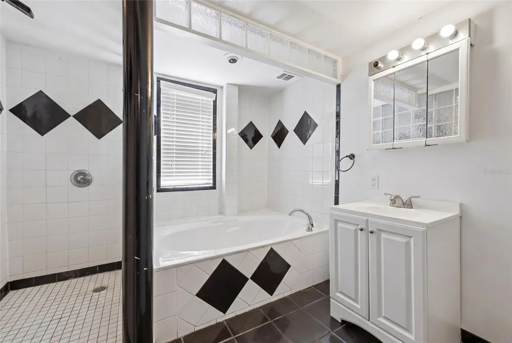 401 SE FALCON ROAD Branford, FL 32008