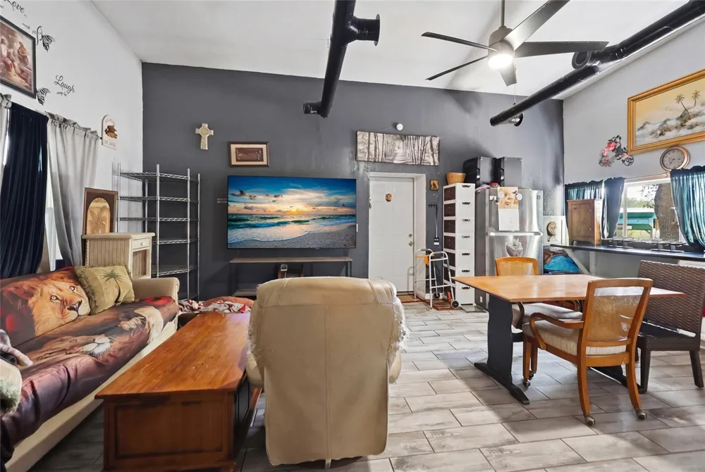 401 SE FALCON ROAD Branford, FL 32008