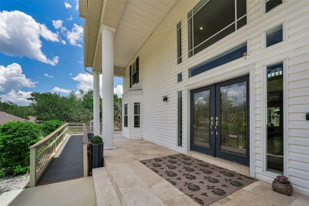 11046 LAKEVIEW DRIVE New Port Richey, FL 34654