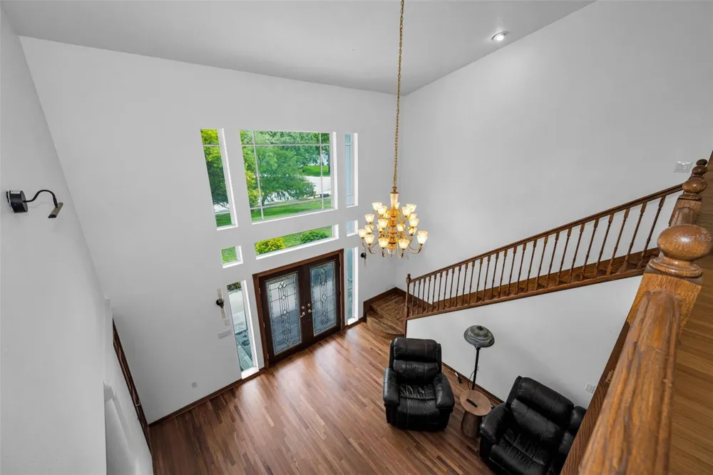 11046 LAKEVIEW DRIVE New Port Richey, FL 34654