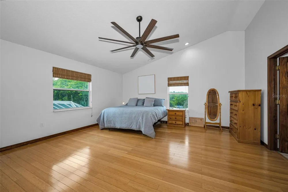 11046 LAKEVIEW DRIVE New Port Richey, FL 34654