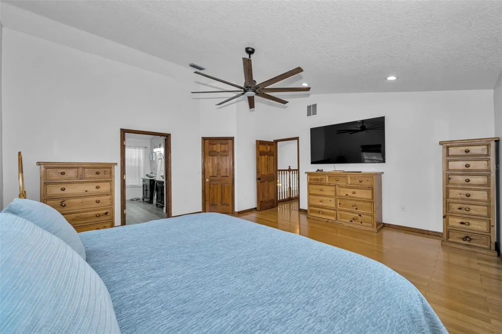 11046 LAKEVIEW DRIVE New Port Richey, FL 34654