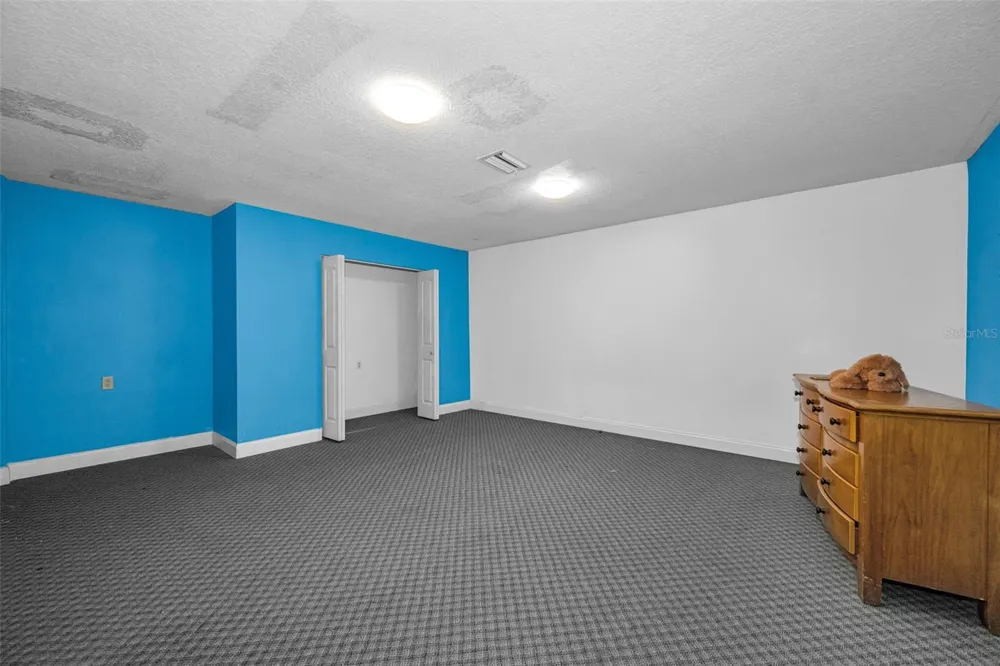 11046 LAKEVIEW DRIVE New Port Richey, FL 34654