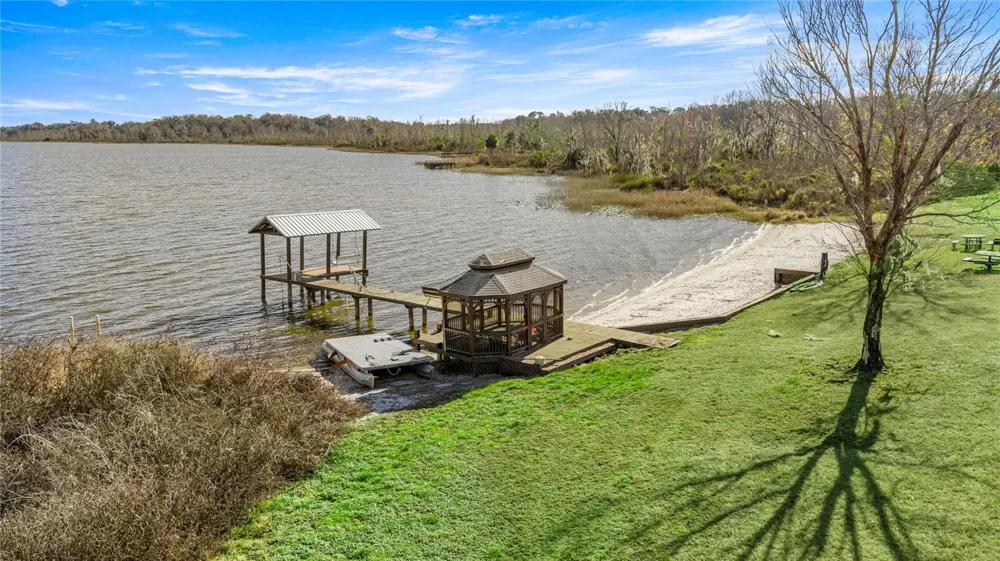 5251 SE 180TH AVENUE ROAD Ocklawaha, FL 32179