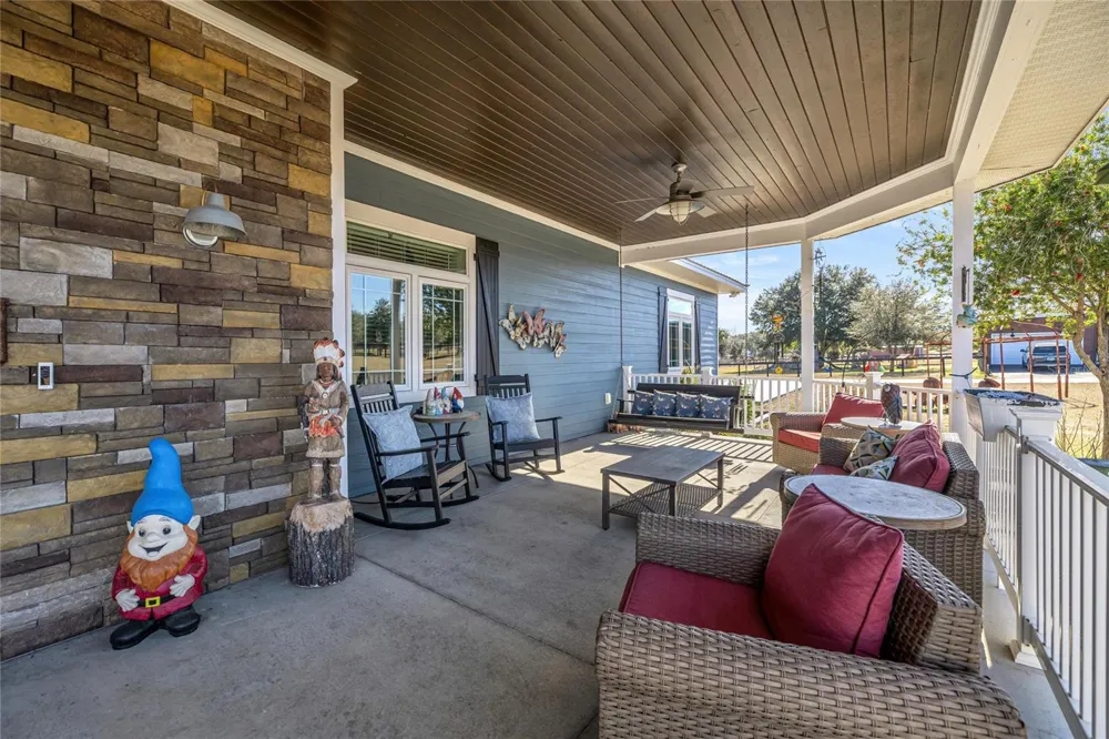 5251 SE 180TH AVENUE ROAD Ocklawaha, FL 32179