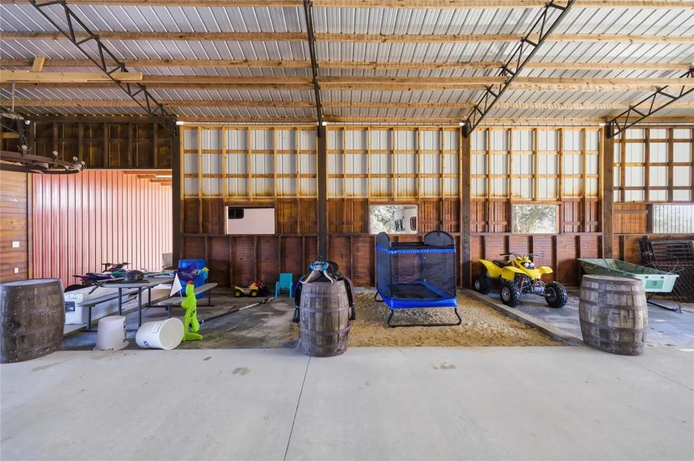5251 SE 180TH AVENUE ROAD Ocklawaha, FL 32179