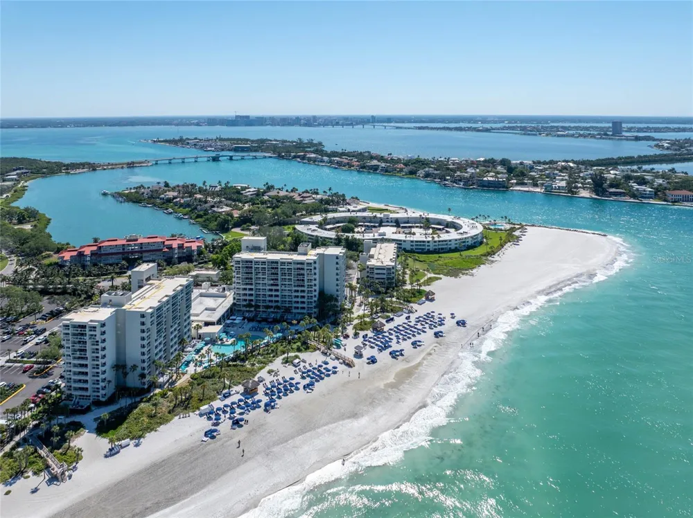 210 SANDS POINT ROAD #2101 Longboat Key, FL 34228