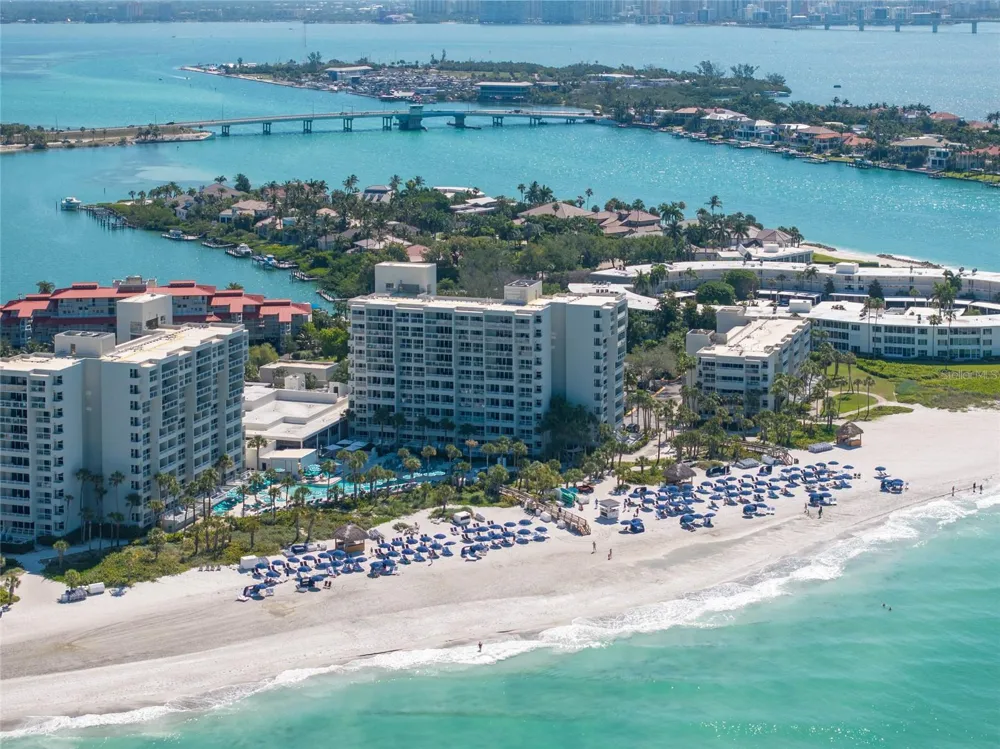 210 SANDS POINT ROAD #2101 Longboat Key, FL 34228