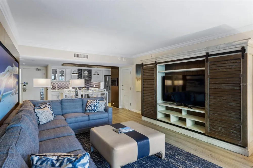 210 SANDS POINT ROAD #2101 Longboat Key, FL 34228