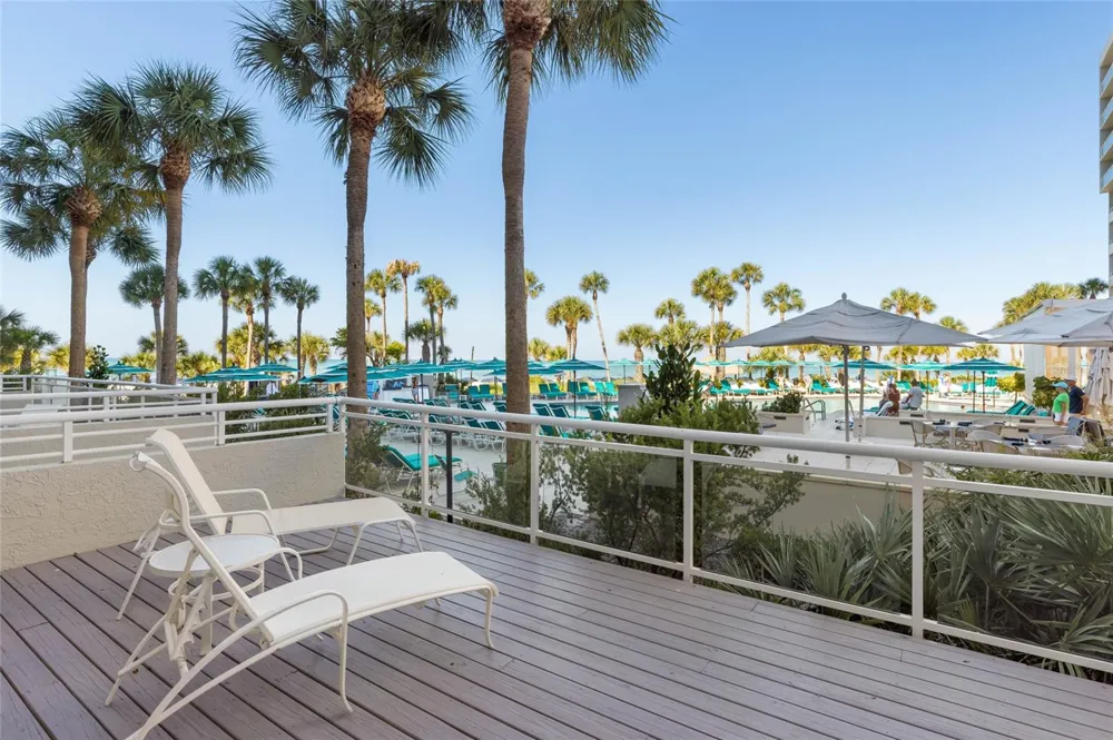 210 SANDS POINT ROAD #2101 Longboat Key, FL 34228