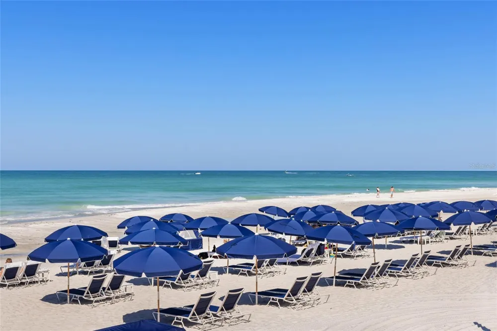 210 SANDS POINT ROAD #2101 Longboat Key, FL 34228
