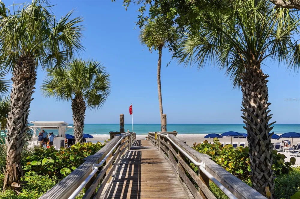 210 SANDS POINT ROAD #2101 Longboat Key, FL 34228