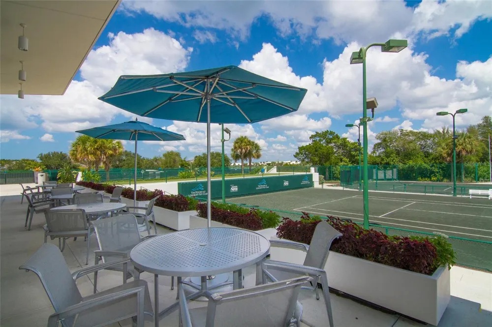 210 SANDS POINT ROAD #2101 Longboat Key, FL 34228