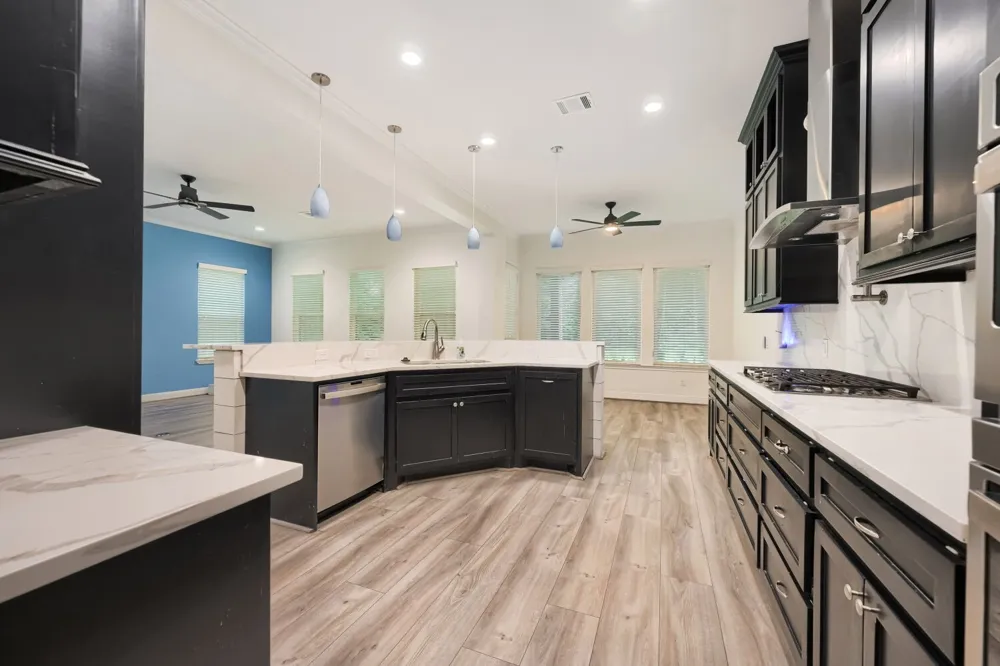 11715 Creek View Lane Conroe, TX 77385