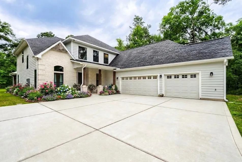 11715 Creek View Lane Conroe, TX 77385