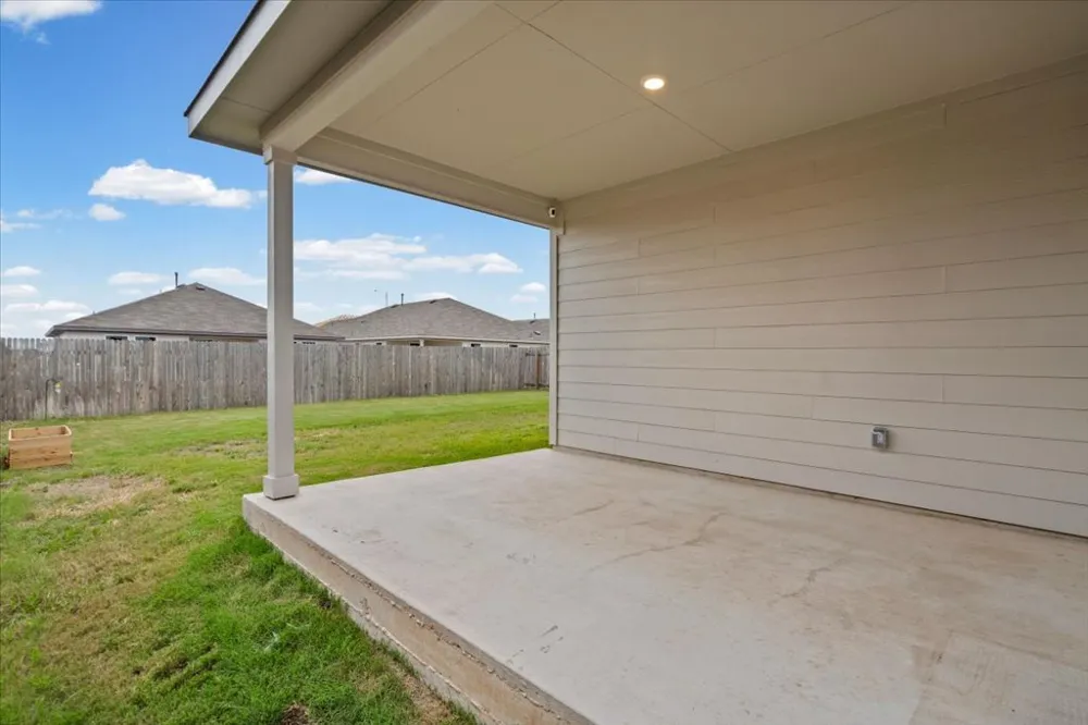 20221 Heinrich Lane Manor, TX 78653