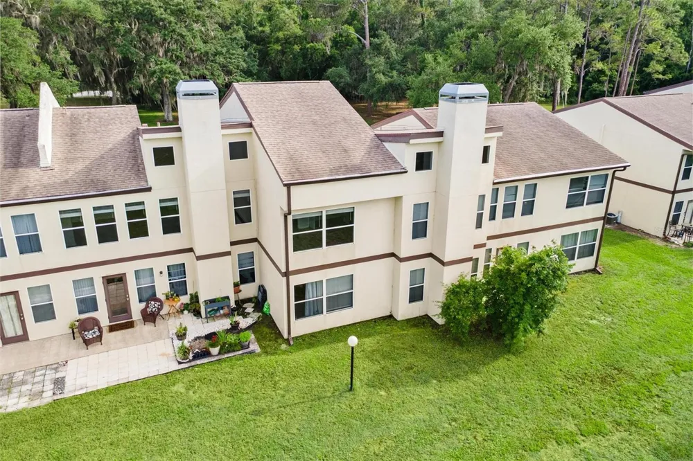 23202 SANDALWOOD DRIVE #202 Wildwood, FL 34785