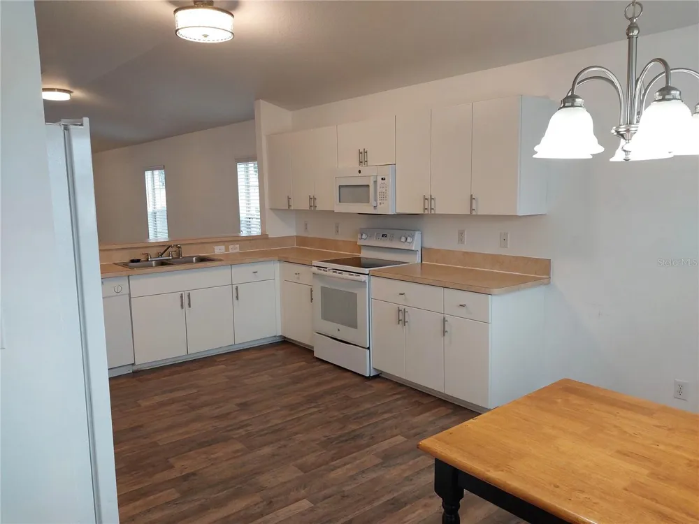557 WINDERMERE DRIVE Lehigh Acres, FL 33972