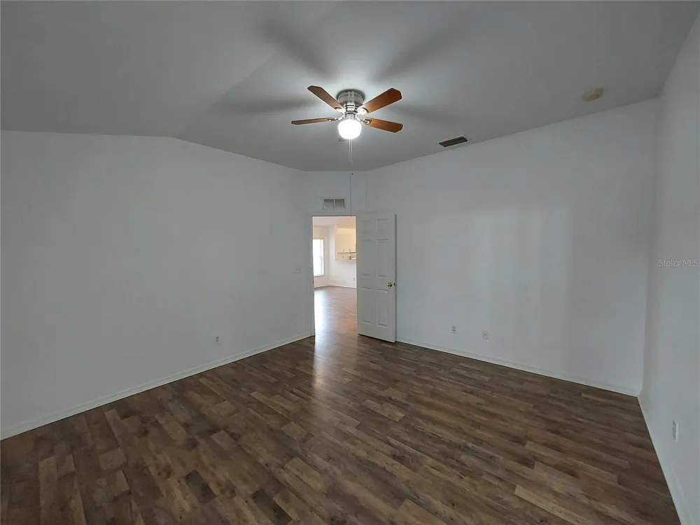 557 WINDERMERE DRIVE Lehigh Acres, FL 33972