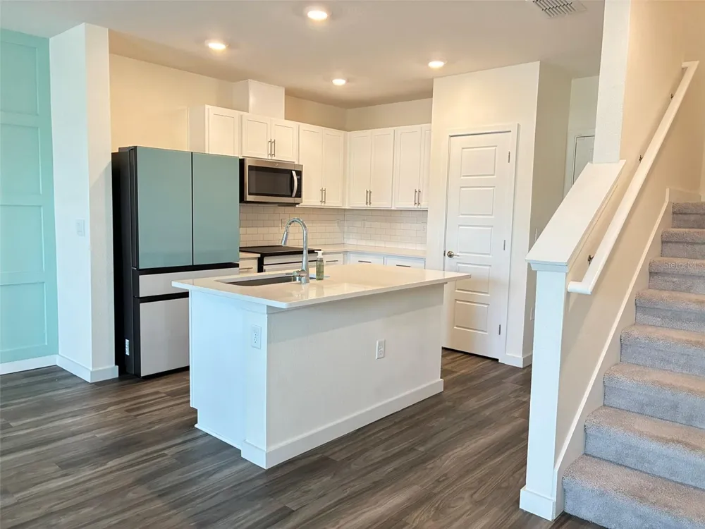 553 JOHN L MICA WAY Longwood, FL 32750