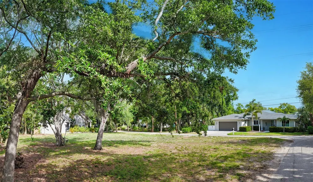 TURKS CAP PLACE Sarasota, FL 34234