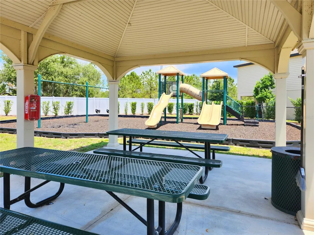 1679 WYNFORD CIRCLE Tavares, FL 32778